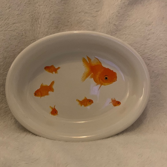 Gibson Everyday White Ceramic Oval Goldfish Relish Bowl / Dessert / Trinket Dish - Picture 1 of 4